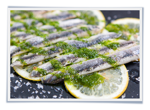 Boquerones con limón y perejil